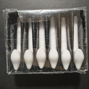 Set of 6 White Ceramic Wall Hooks